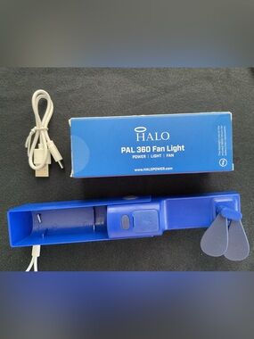Halo PAL 360 Fan Light in Blue with USB Cable NWT